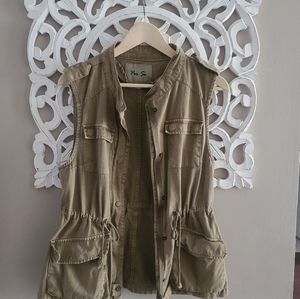 Army green vest